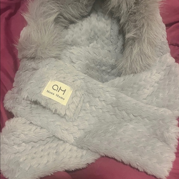 Gray Faux Fur Hooded Scarf with Ears - Picture 4 of 4